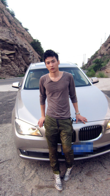 9b54d520nc43baeff5518&690.jpg
