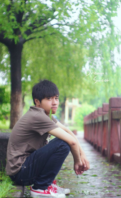 ad5fec17gd69e03d67137&690.jpg