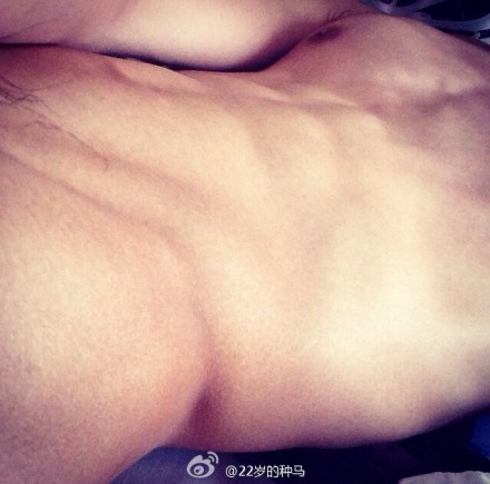 a4d87f8ajw1em2fckyxruj20hs0hmtbl.jpg