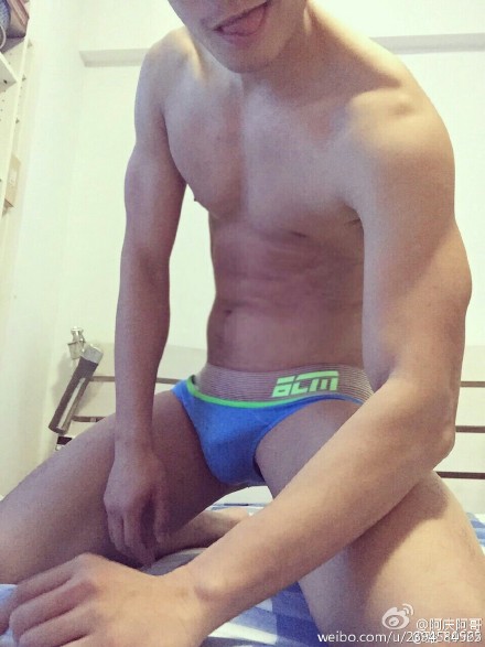 8eba75f5jw1eu9ucl306dj20qo0zkdkb.jpg