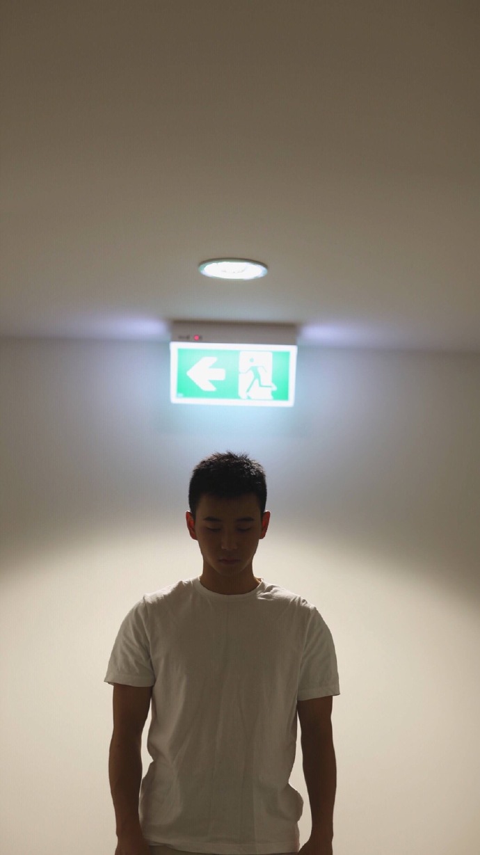 c0b875c2jw1f2jxmct7b6j20oy18gq65.jpg