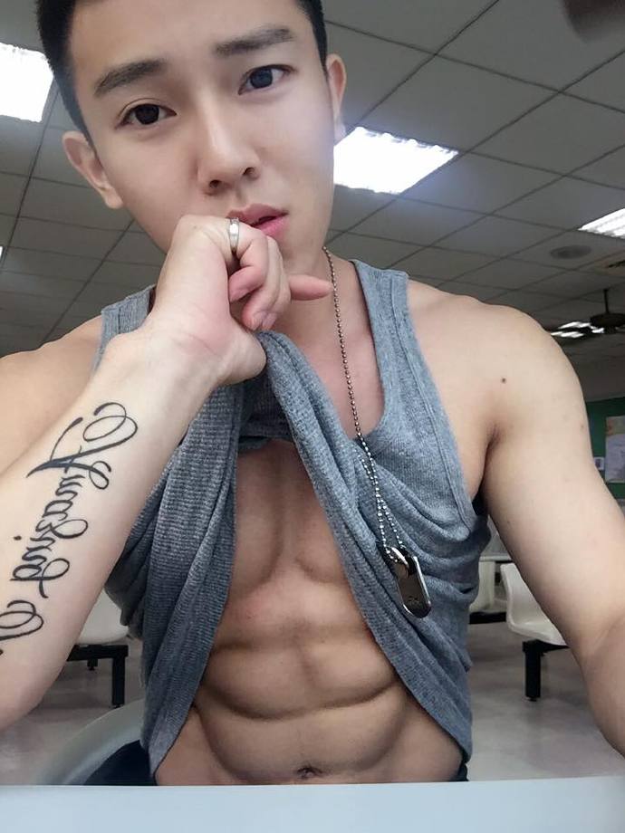 006aAEUIgw1f466luvqqxj30k00qo75u.jpg