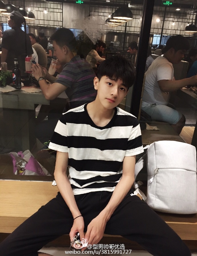 e37369afjw1f4idxg7yq0j20sg10zthe.jpg