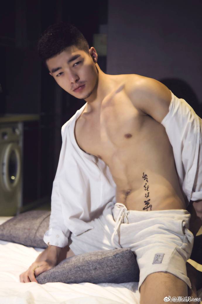 6cd5687fgy1feash4eda9j223u35sk2r.jpg