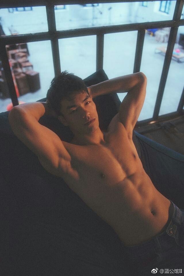 b144f229ly1fei0xd5ad6j20hs0qp765.jpg