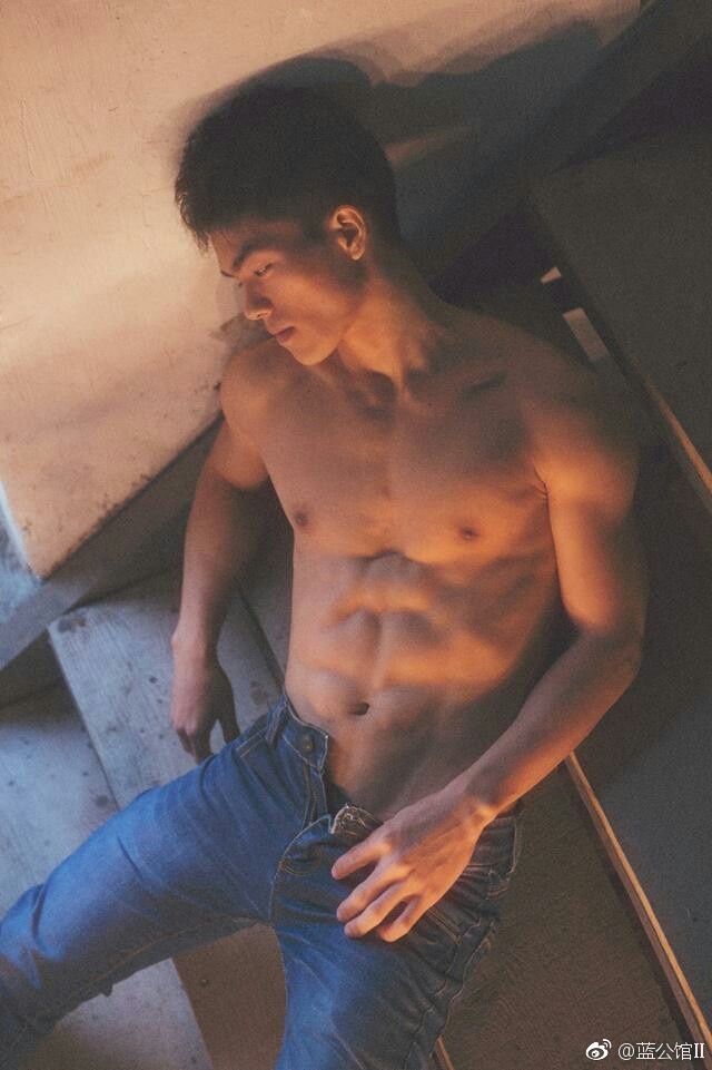 b144f229ly1fei0xdm4p4j20hs0qpgnx.jpg