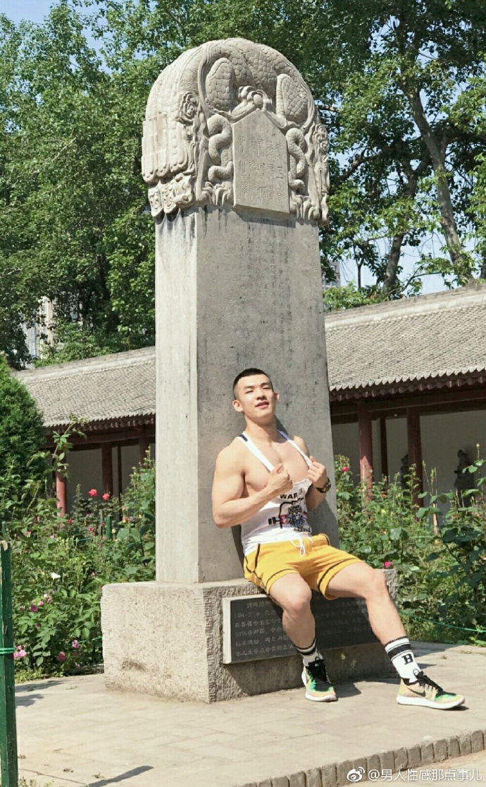 006NHtQpgy1ff6ox8p437j30qo174dte.jpg