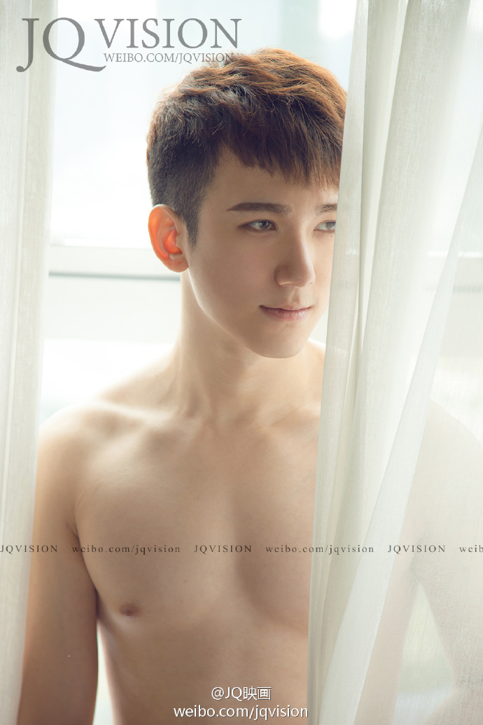 5752a8a3ly1fbltx1rarzj20rs15odyo.jpg