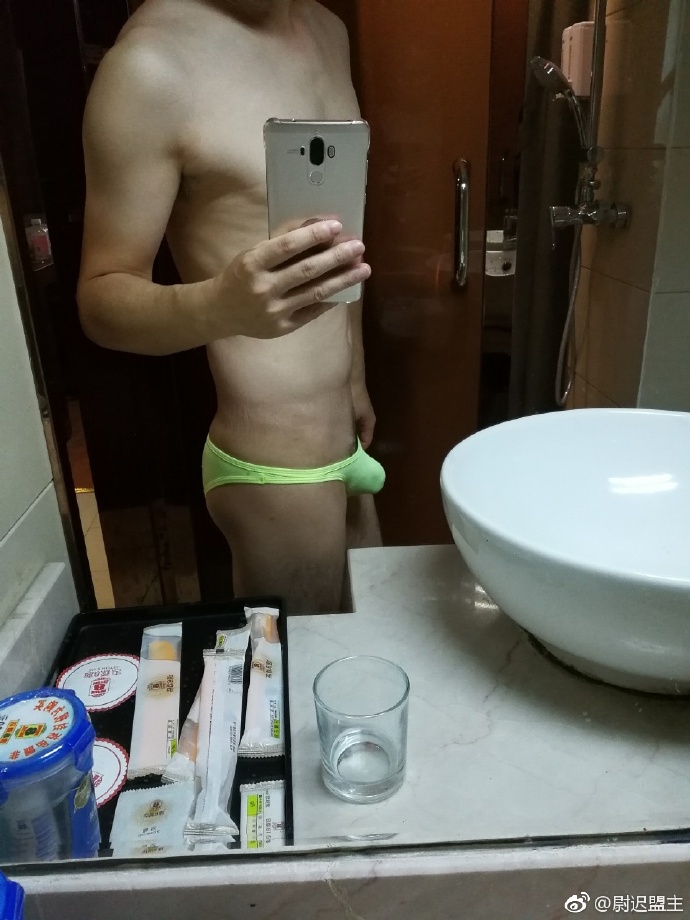 006KMjf3gy1fkk010o3boj30qo0zkwje.jpg