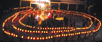 2131408_733487.jpg
