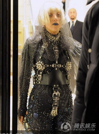 gaga3.jpg