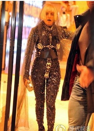 gaga4.jpg