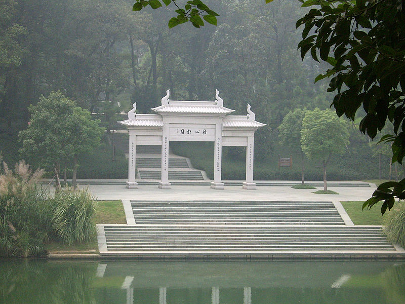 800px-Yu_Qian_Temple.JPG